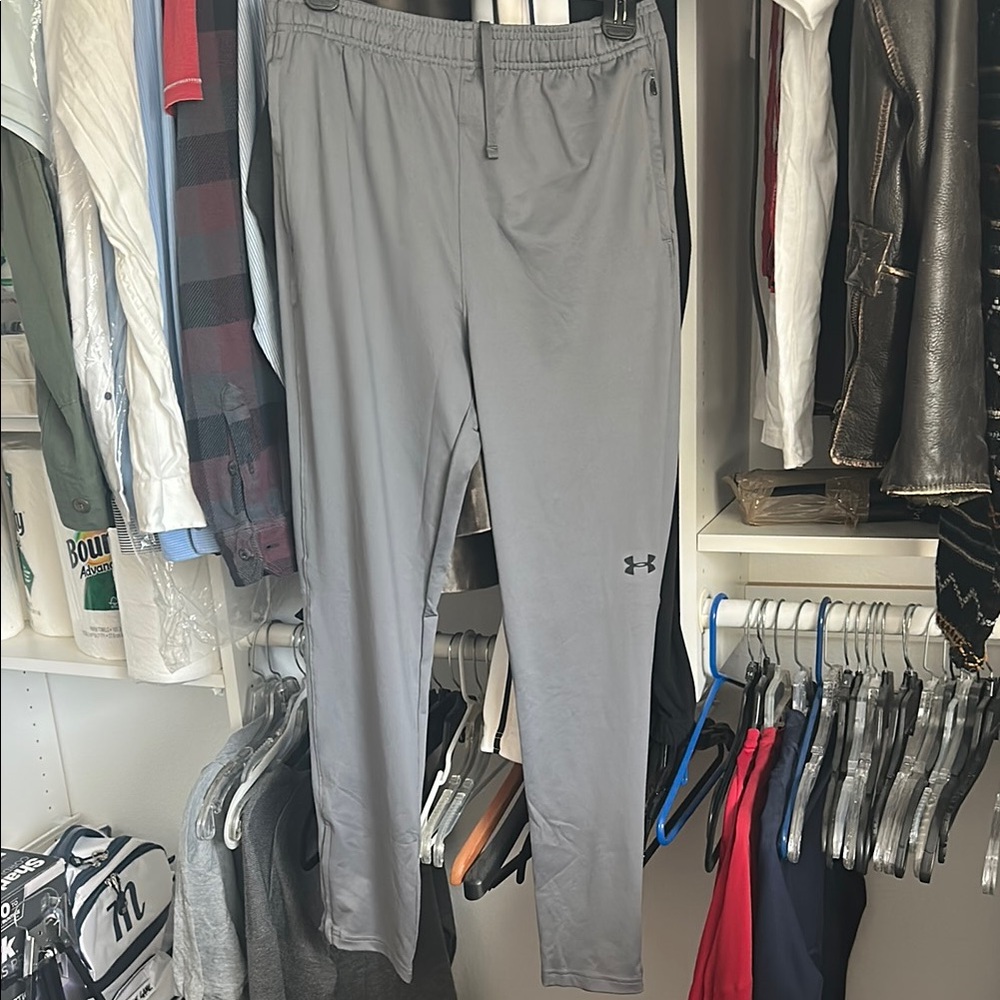 Under Armour Youth Gray Athletic Pants for Ultimate Comfort